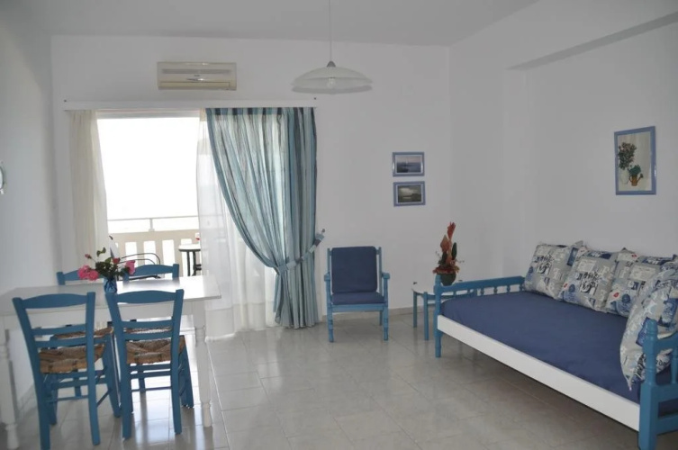 Parianna Apartments