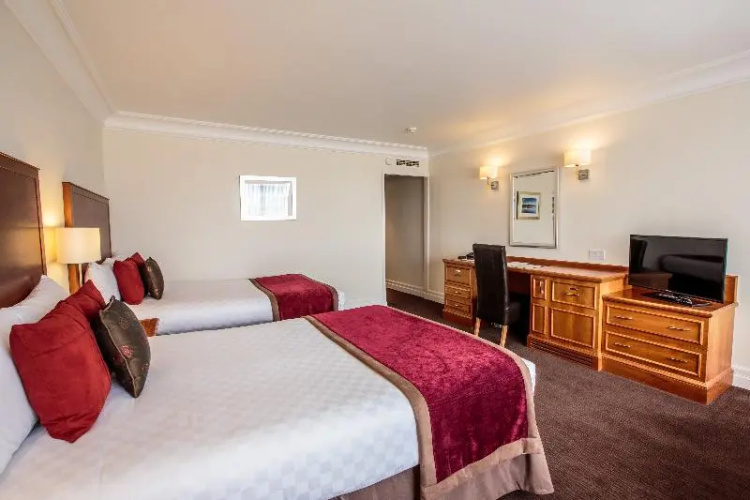 The Aberdeen Altens Hotel photo 7
