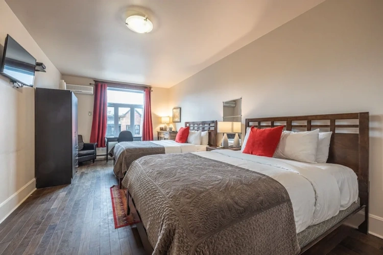 Standard Quadruple room