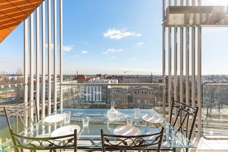 3 Bedrooms Deluxe Penthouse room with balcony
