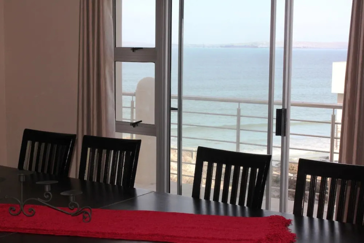 12 Calypso Mansion Self catering
