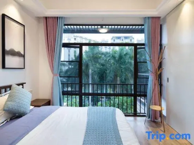 2 Bedrooms Villa