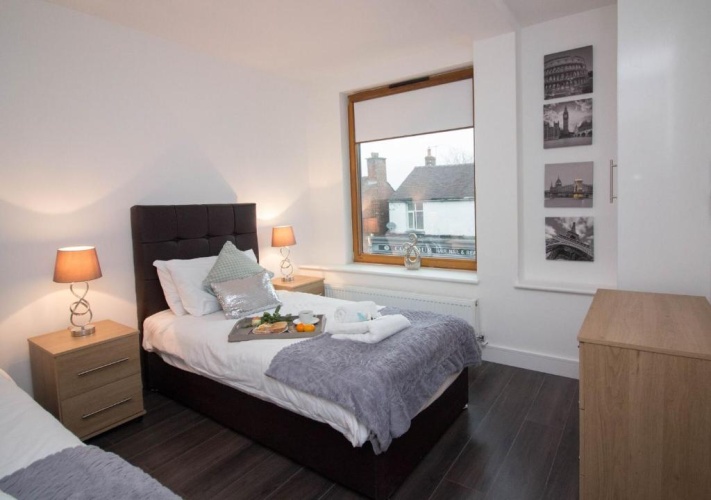 2 Bedrooms Apartment
