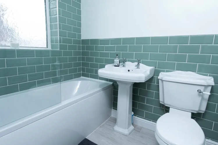 Family Friendly and Spacious House in Fallowfield
