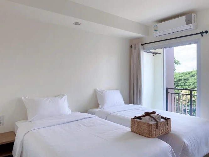 Standard Double room with city view