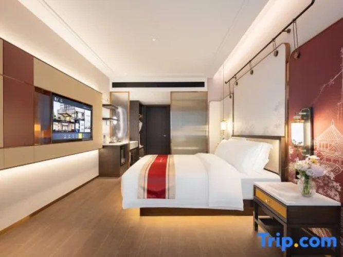 Standard Double room with city view