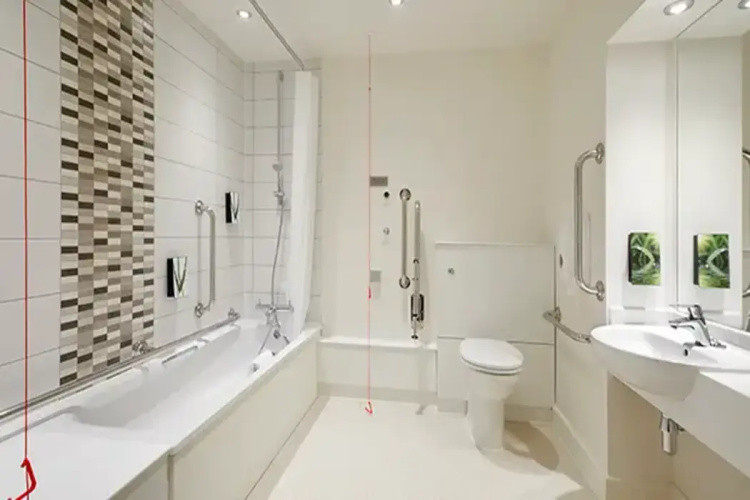 Premier Inn Southampton West