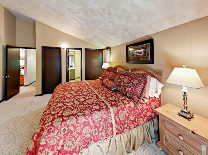 4562 Streamside Circle E Duplex Unit A 3 Bedrooms 3 Bathrooms Duplex