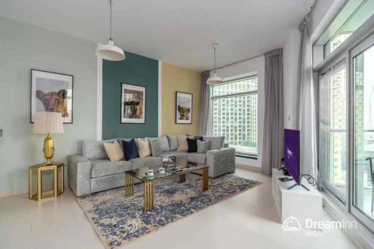 2 Bedrooms Apartment