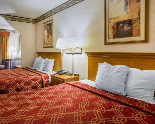 Standard Quadruple room