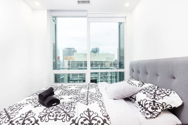Penthouse with CN Tower view