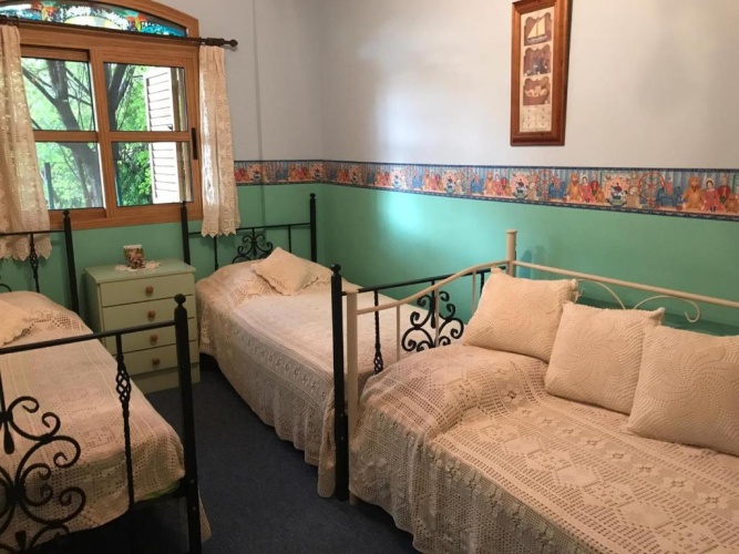 6 Bedrooms Cottage