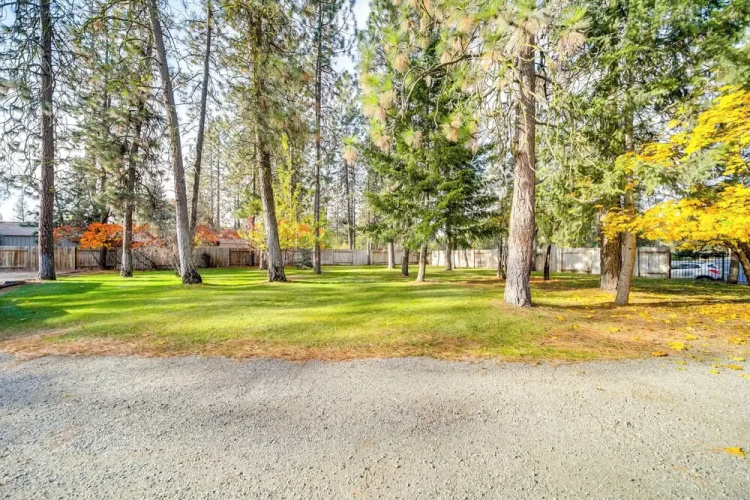 Lakeview Retreat W/ Fireplace, Spa Tub & Balcony - Washington