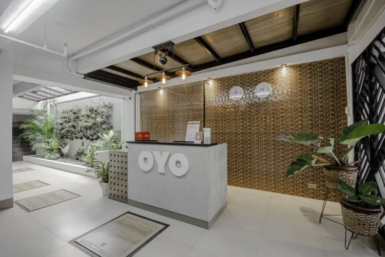 OYO 739 Cornerstone Manor
