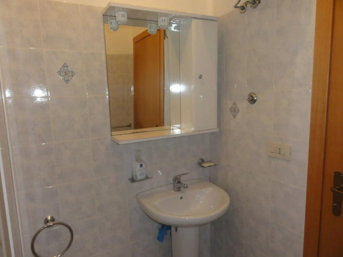 Acqualadroni Affitti