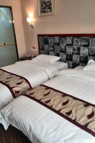 Super 8 Hotel