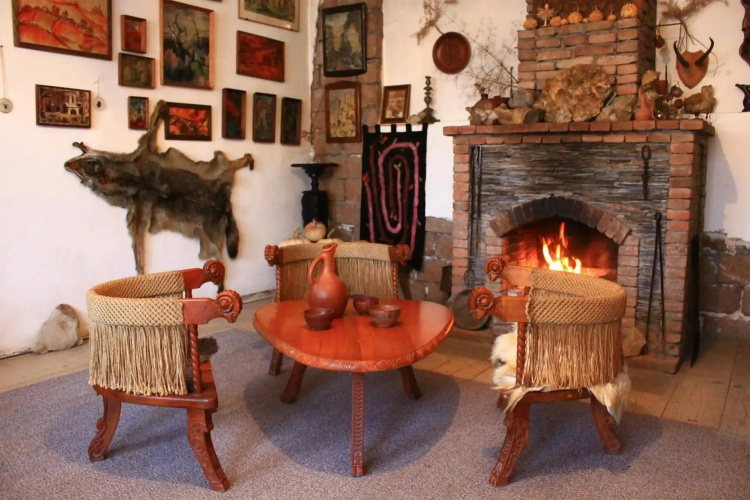 Guest House Gallery