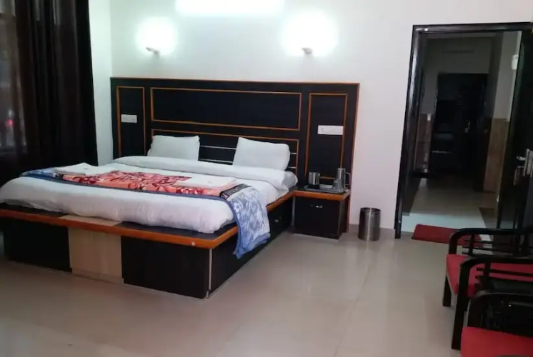 Hotel Bias Pushap - Banikhet