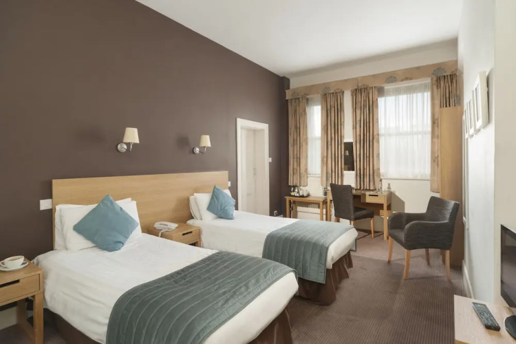 Tarbet Hotel