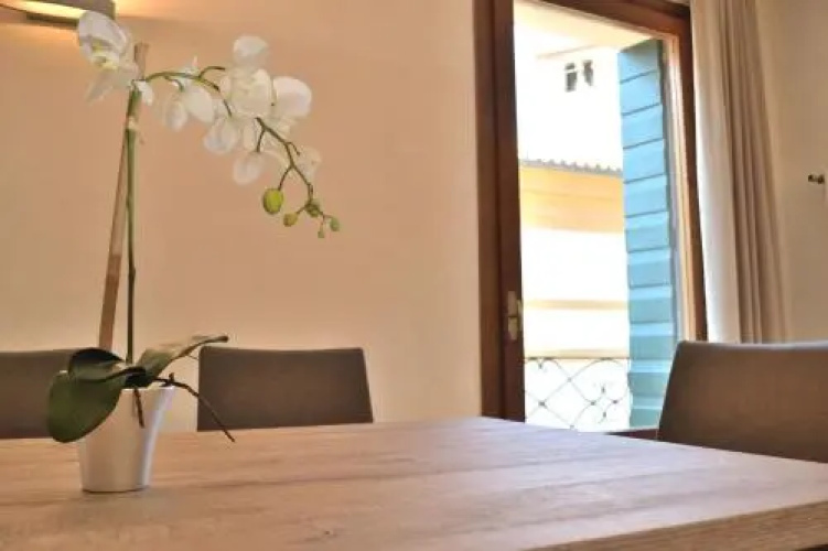 Portico Oscuro Deluxe Apartment - centro città