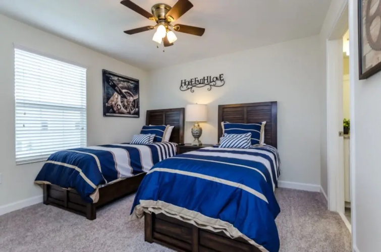 6 Bedroom 5 Bathroom