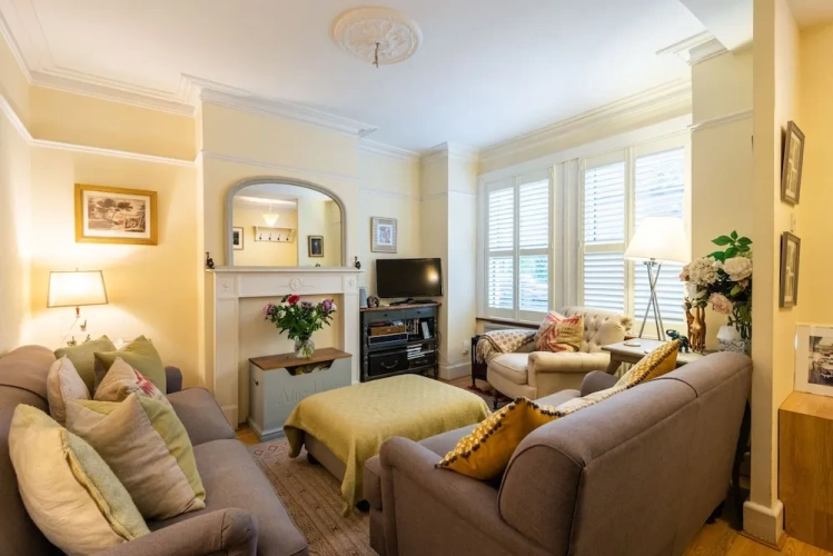 2 Bedrooms Family Cottage with garden view