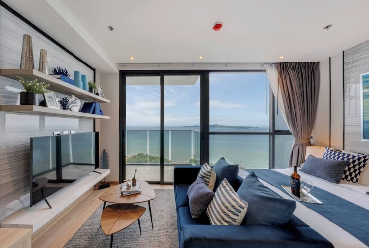 35th Floor Sea View Beauty
