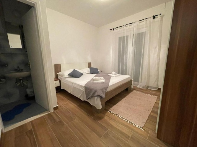 2 Bedrooms Apartment with balcony and with sea view