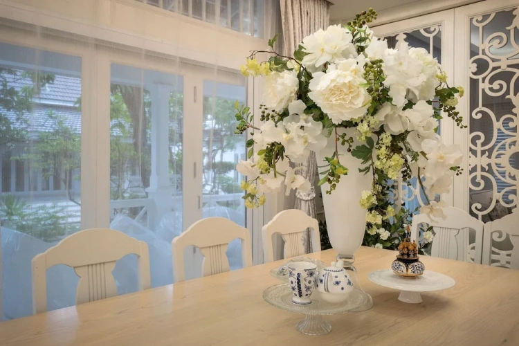 4 Bedrooms Luxury Villa