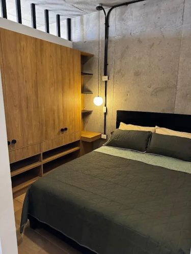 Stylish Private Room City Views & Prime Location