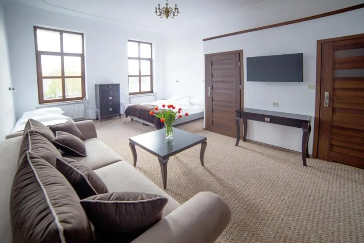 Standard Triple room