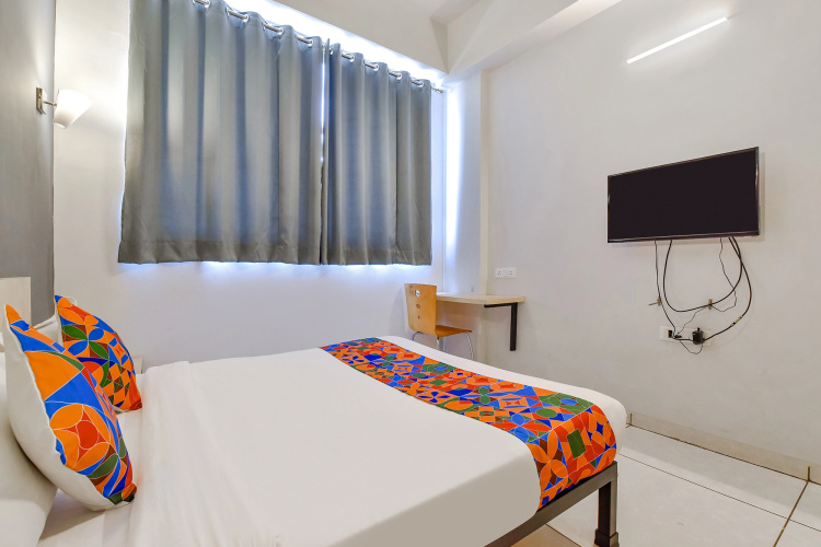 Fabhotel Kaviya