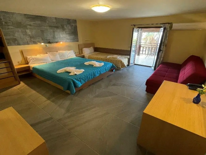 Deluxe Studio with balcony