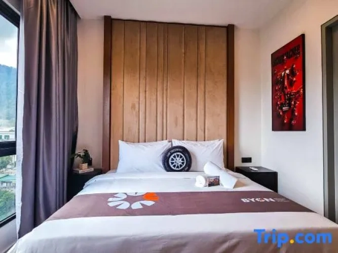 1 Bedroom Suite with balcony