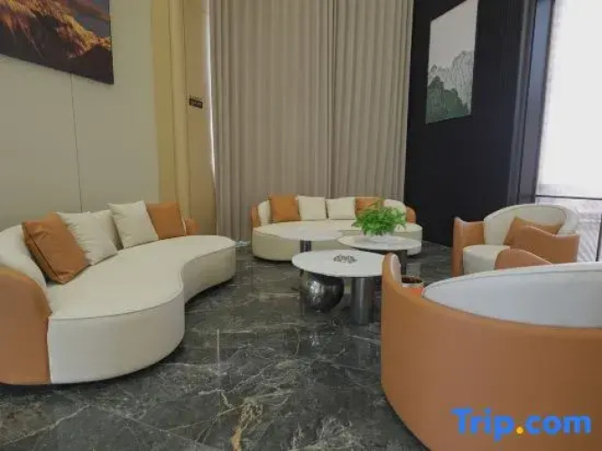 Yilai Siji Hotel