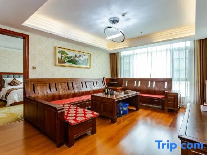 Deluxe Double Suite