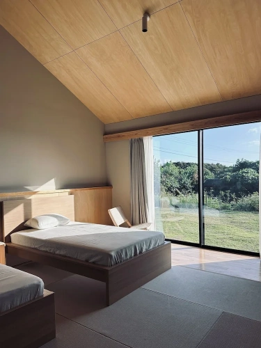 Comfort Twin room with partial ocean view