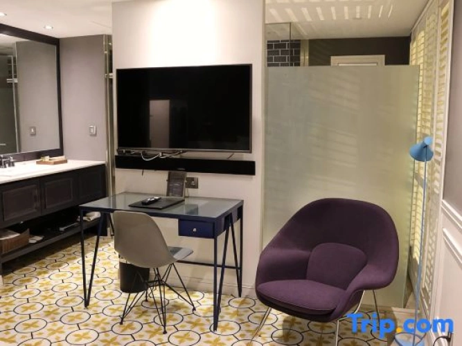 Premium room
