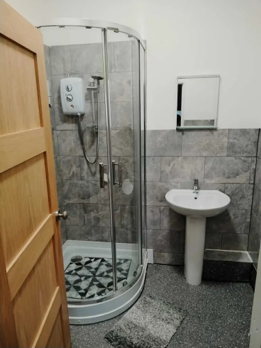 Immaculate 4-bed Apartment in Liverpool