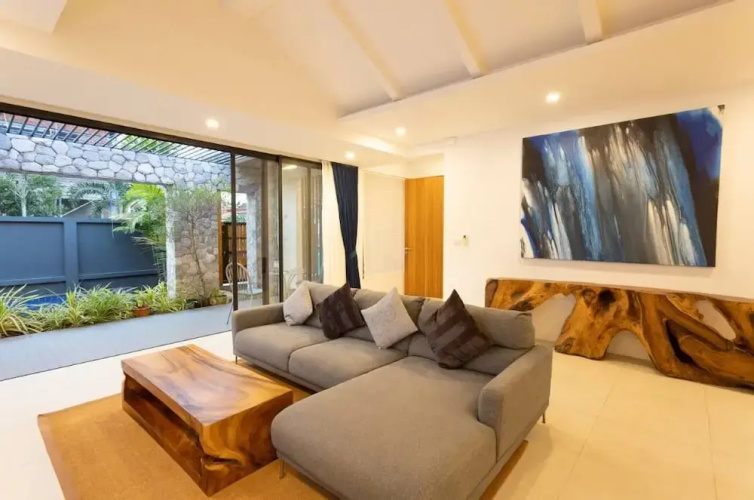 Tropical 3BR Escape Pool Style V90