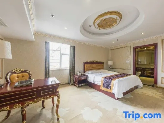 Deluxe Double Suite