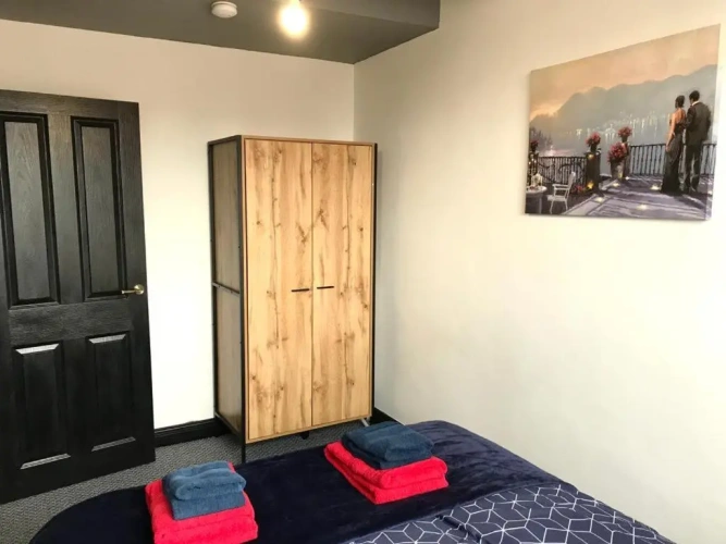 2 Bedrooms Apartment