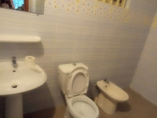 3 Bedrooms Apartment