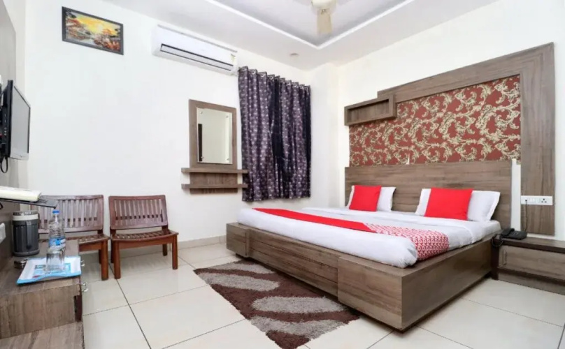 Hotel B. S Residency