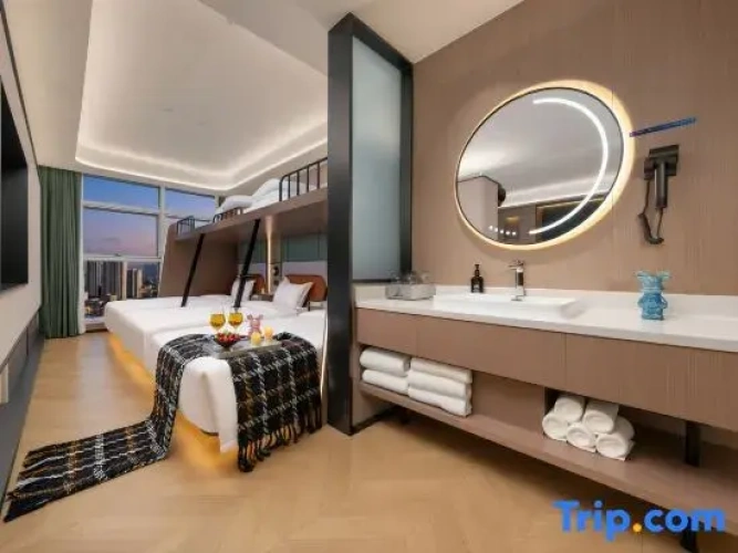 Standard Quintuple room