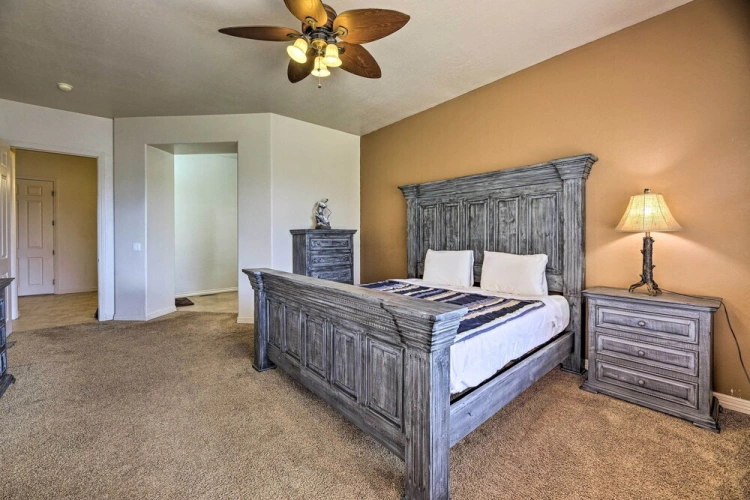 4 Bedrooms Cottage