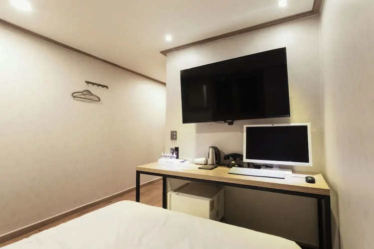 Hub Hotel