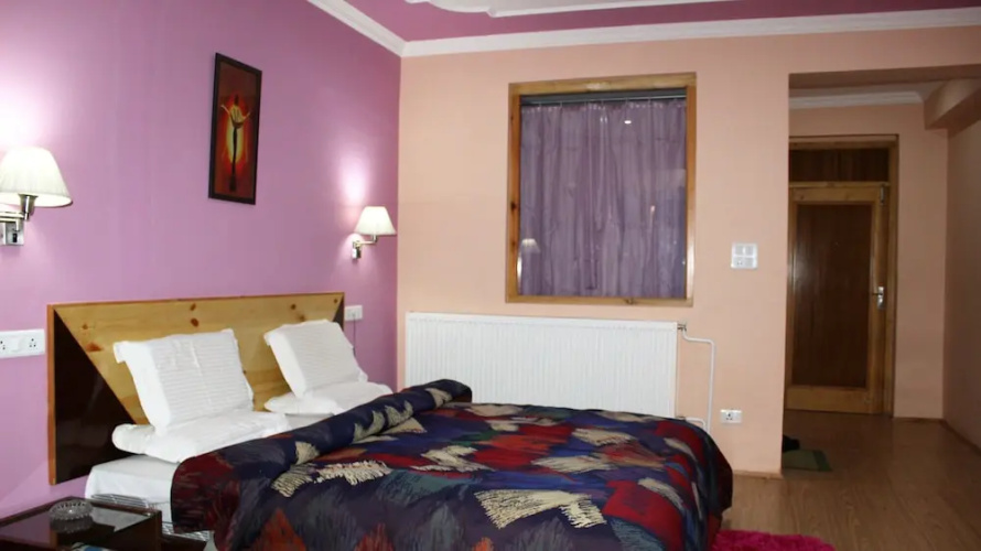 Royal Holiday Hotel