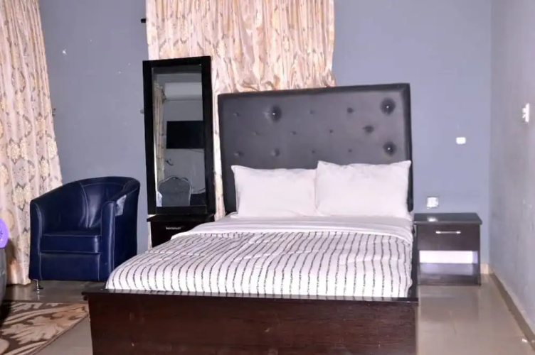 Cozy Suites