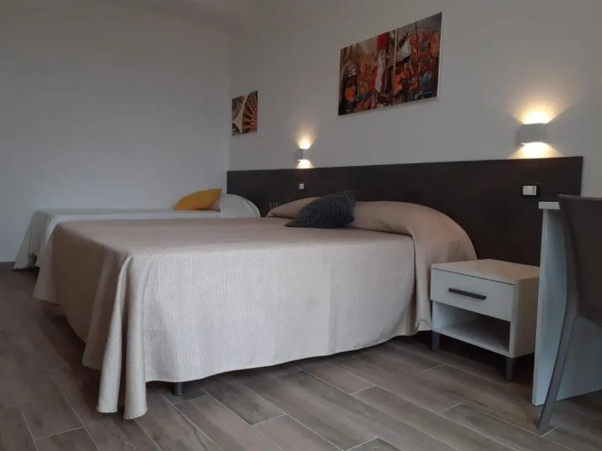 Standard Triple room with balcony